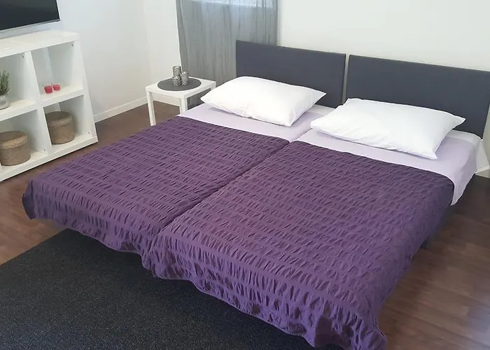 Charm And شقة تروغير